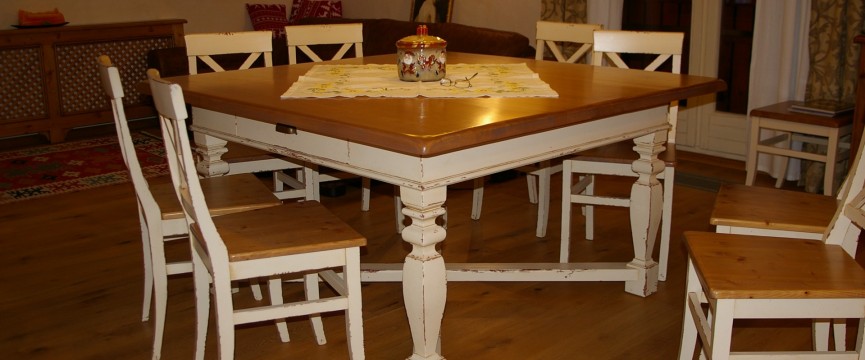 masivna jedilnica vintage dining table chairs